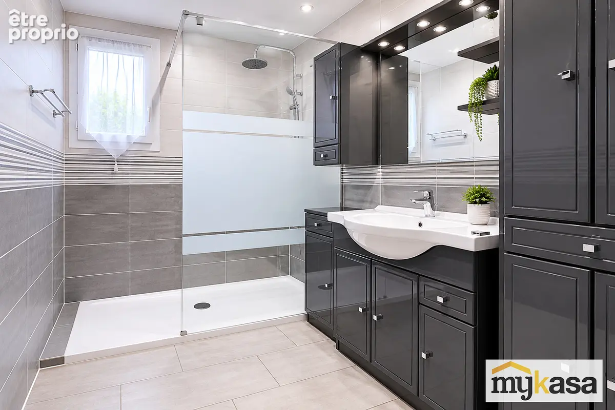 Maison familiale T5 de 136 m² avec garage et terrain de 525 m² - photo 10