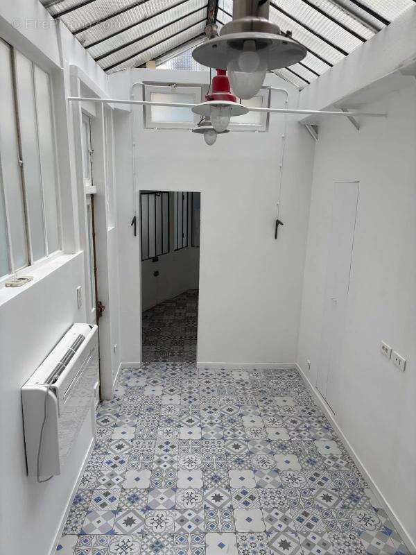 Commerce à PARIS-3E