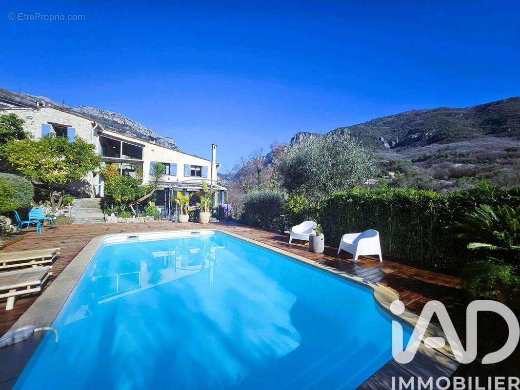 Photo 1 - Maison à LE BAR-SUR-LOUP
