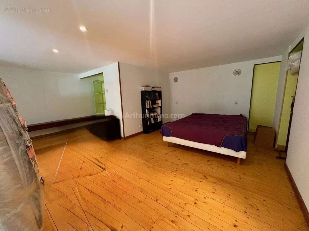 Commerce à GRENOBLE