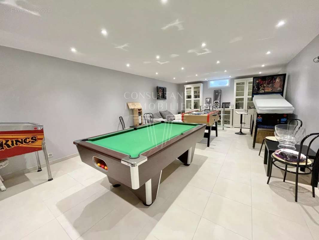 Maison à PONT-L&#039;EVEQUE