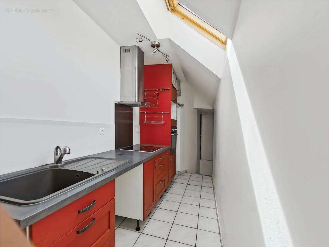 Maison à MONTFORT-LE-GESNOIS