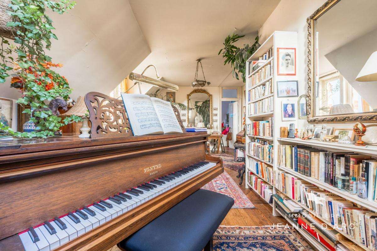 Appartement à VERSAILLES