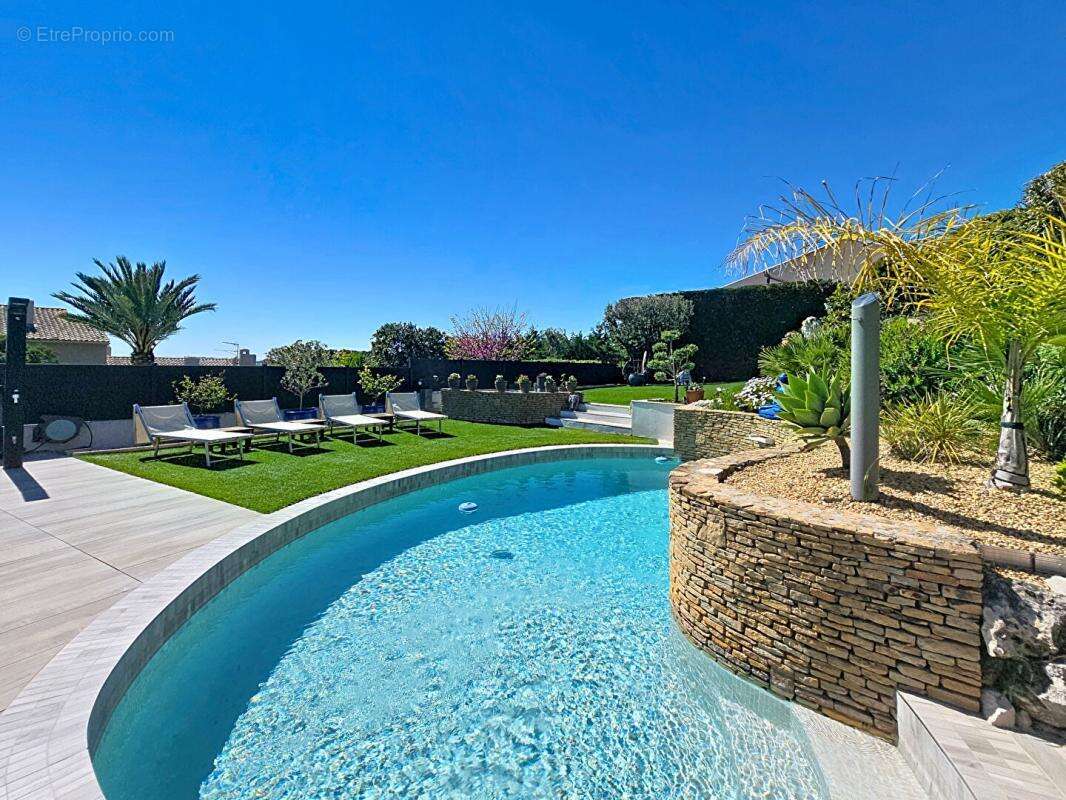 Maison à SIX-FOURS-LES-PLAGES