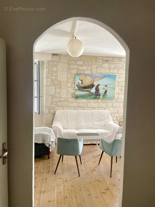 Ensemble immobilier de caractere // mirebeau centre - photo 11