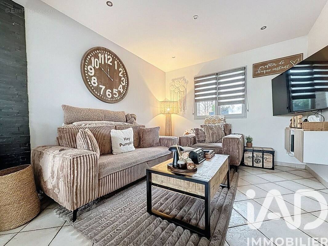 Photo 1 - Maison à ANNEZIN