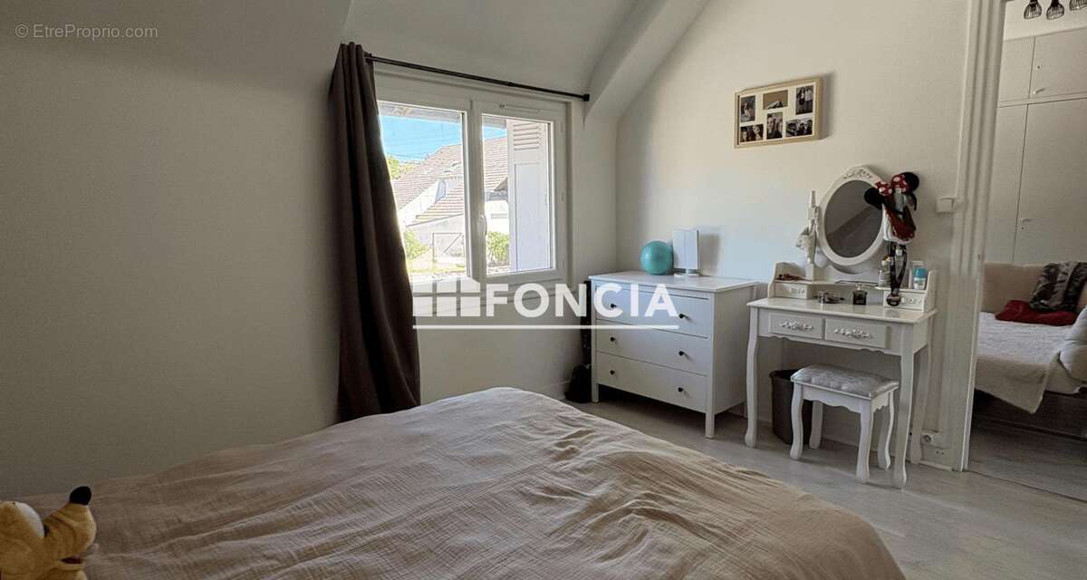 Appartement à SAINT-AY