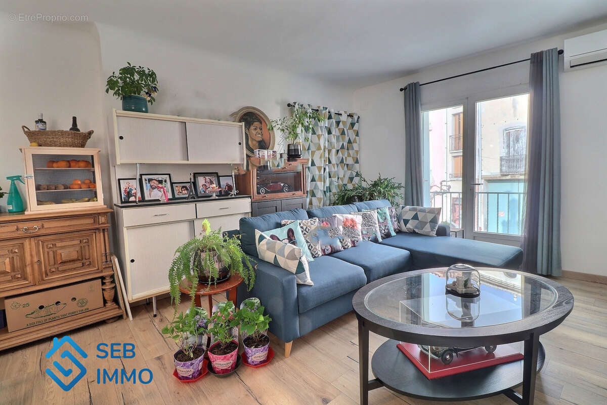 Commerce à CANET-EN-ROUSSILLON