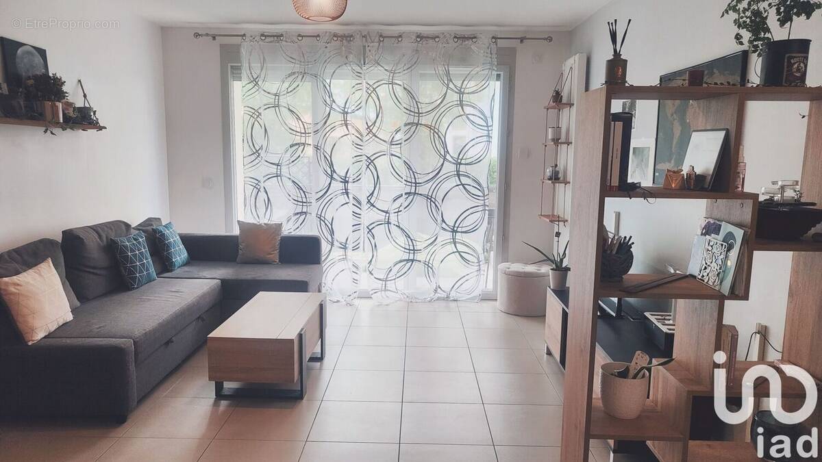 Photo 1 - Appartement à VIRY