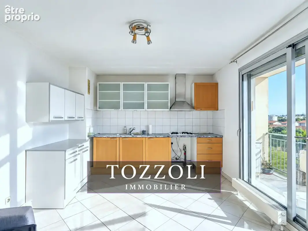Appartement La Verpilliere 4 pièce(s) 82.35m2 - photo 4