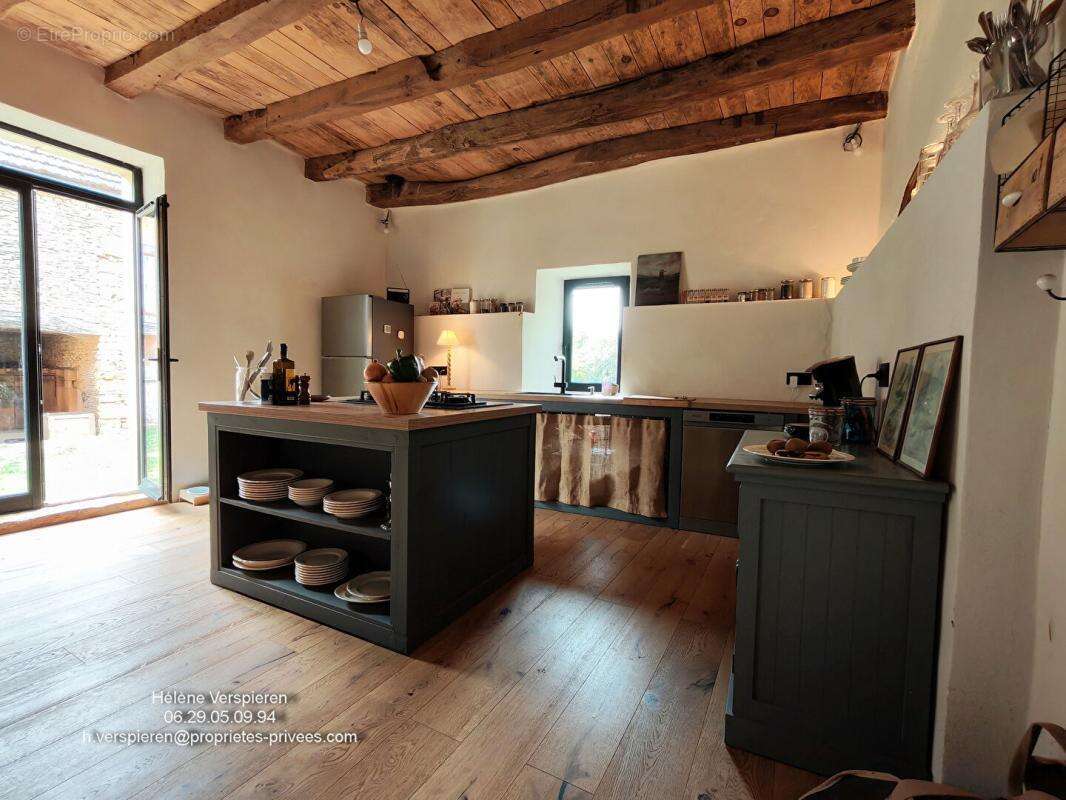 Maison à CASTELS