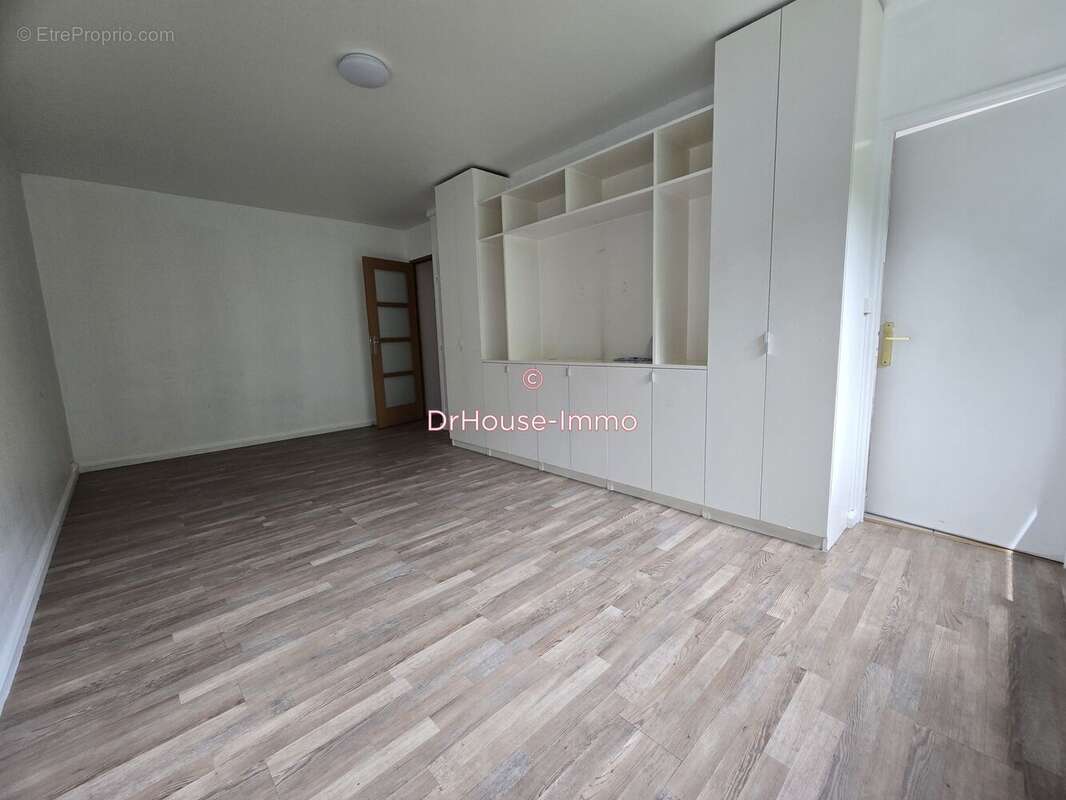 Appartement 43 m² à Franconville  - photo 17