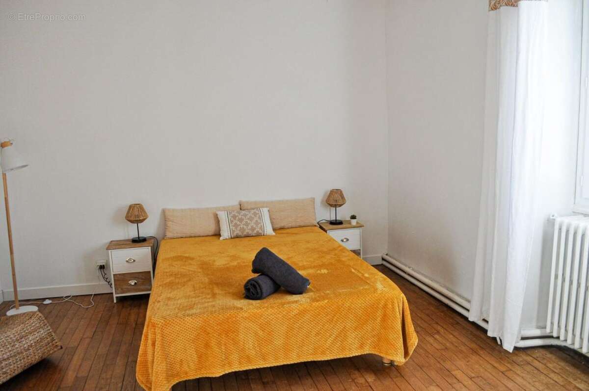 Maison à SAVIGNAC-LES-EGLISES