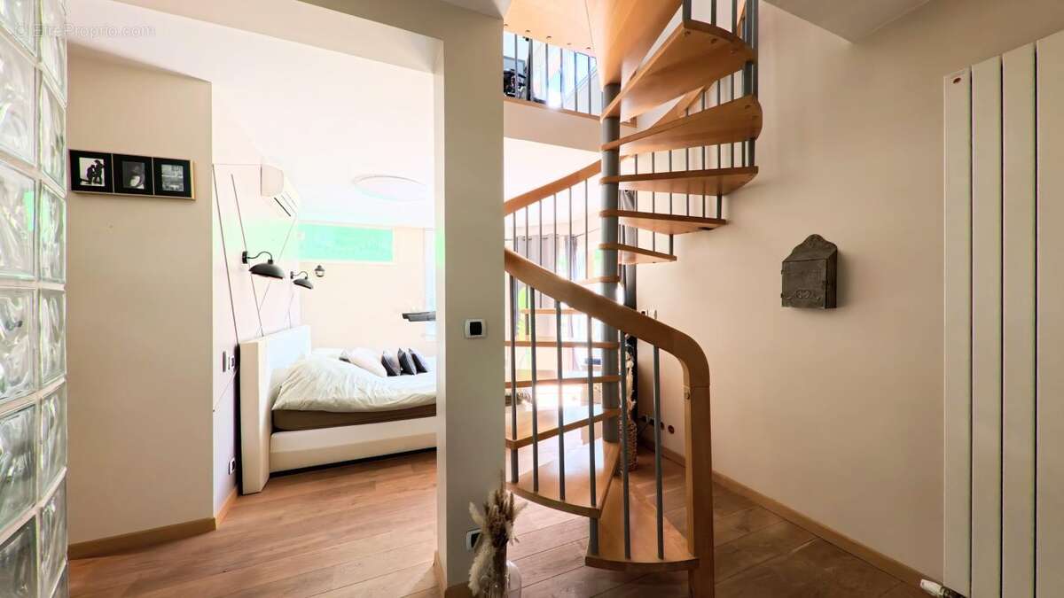 Maison à CHENNEVIERES-SUR-MARNE