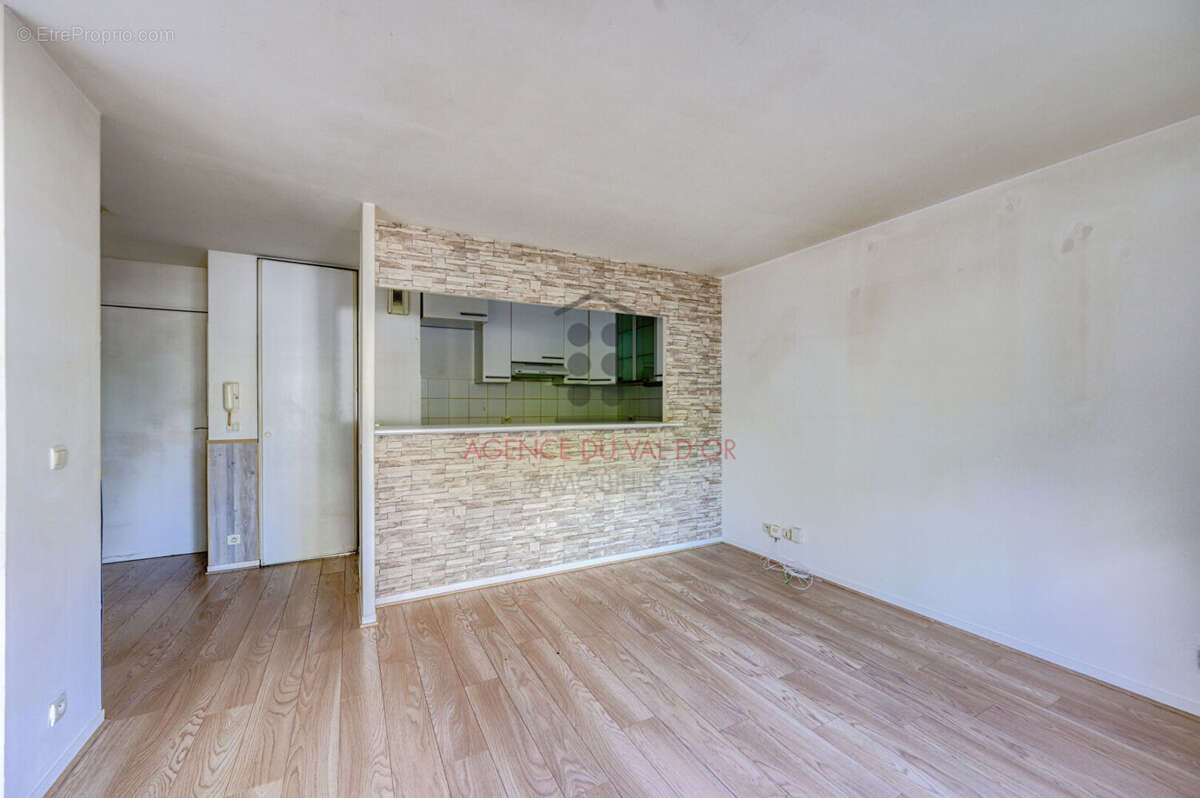 Appartement à SURESNES