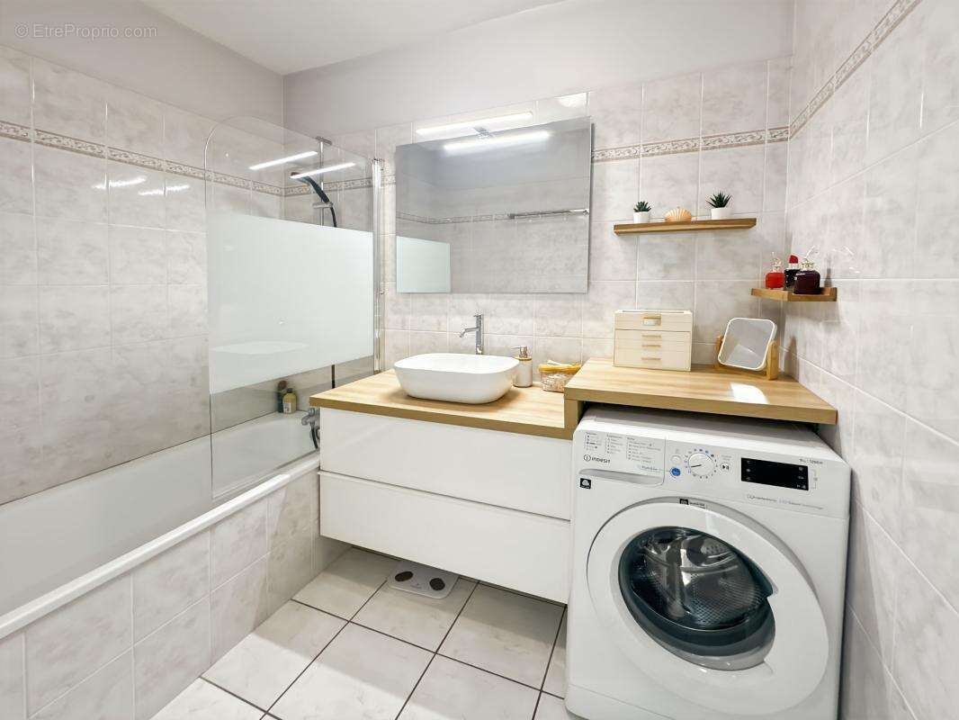 Appartement à BOURG-LES-VALENCE