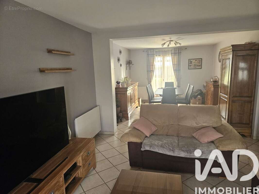 Photo 6 - Maison à MEROBERT