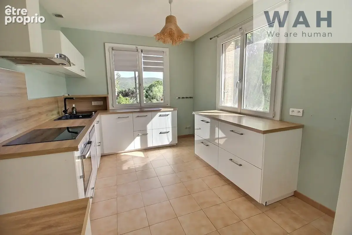 Vente maison 5 pièces beau jardin 34190 cazilhac. - photo 4