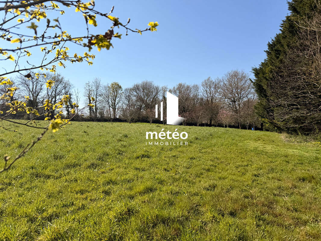 Maison à LE GIROUARD