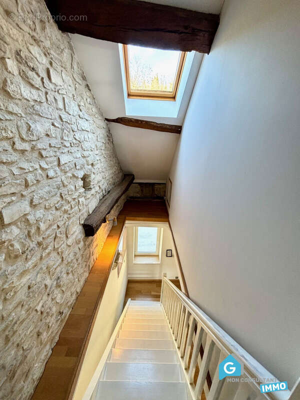 Maison à CURTIL-VERGY