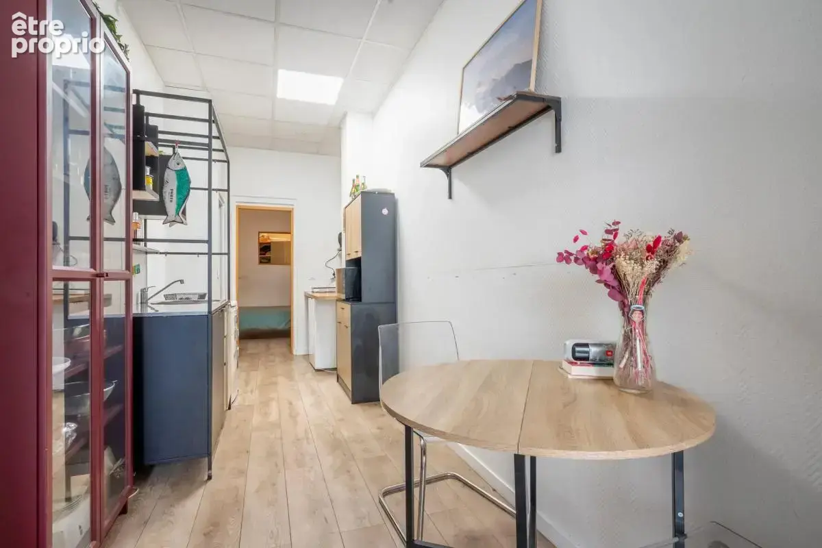 Paris 11e – 50 m² en rez-de-chaussée – Idéal profession libérale, paramédical ou commerce - photo 5