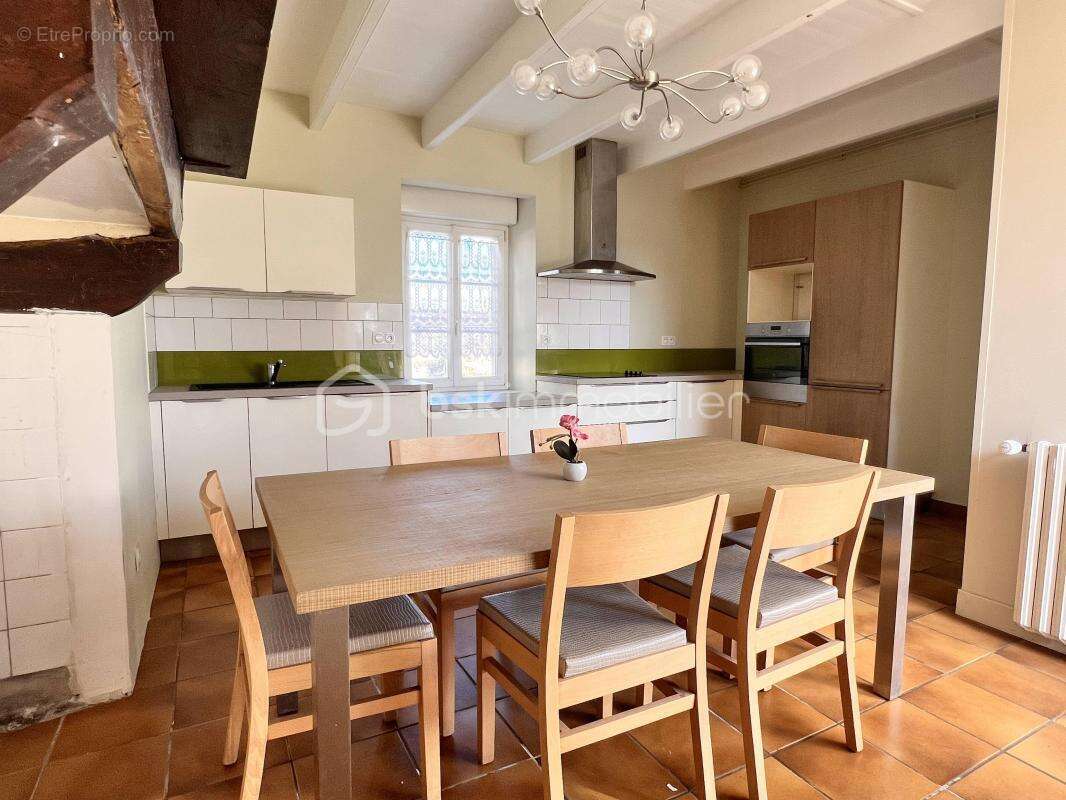 Maison à PLONEVEZ-PORZAY