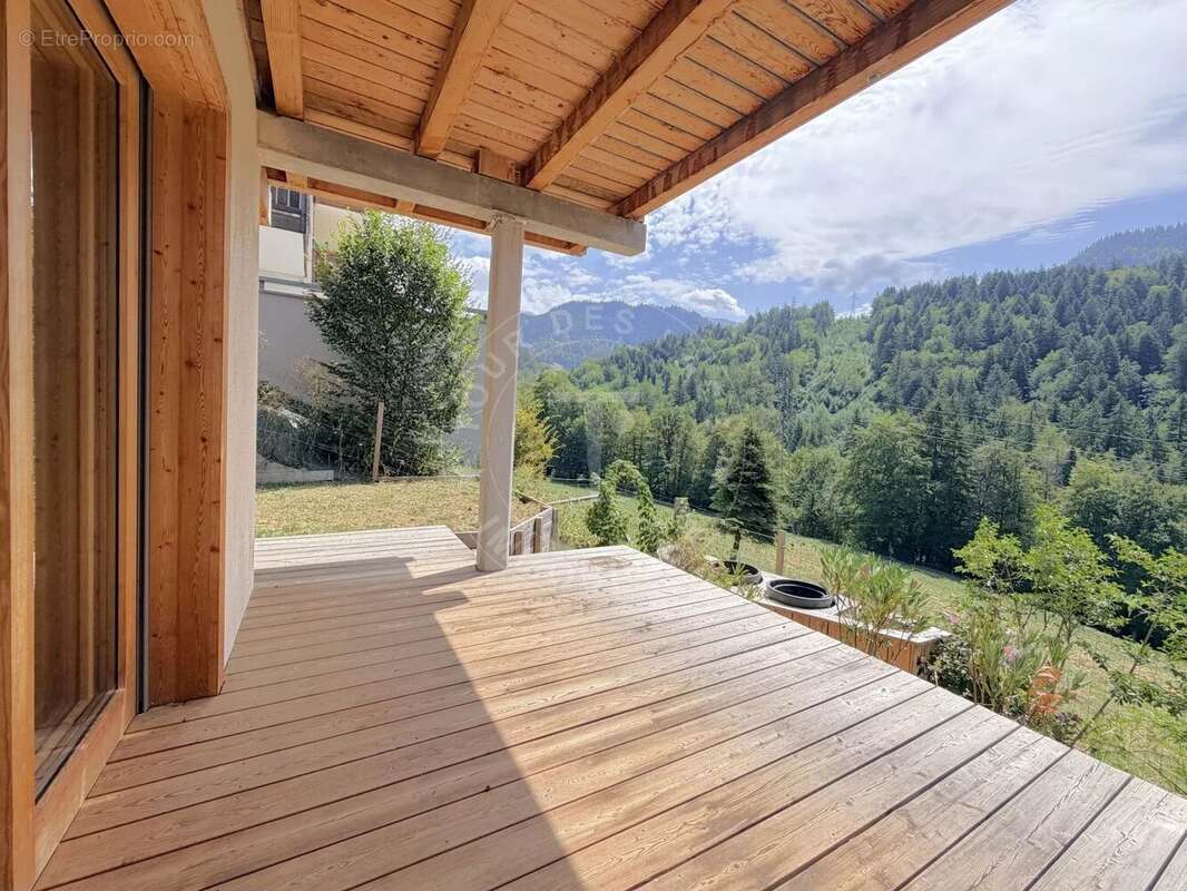 St Jean de Sixt - Chalet de 2022 plein centre de 3 chambres – au calme - photo 4