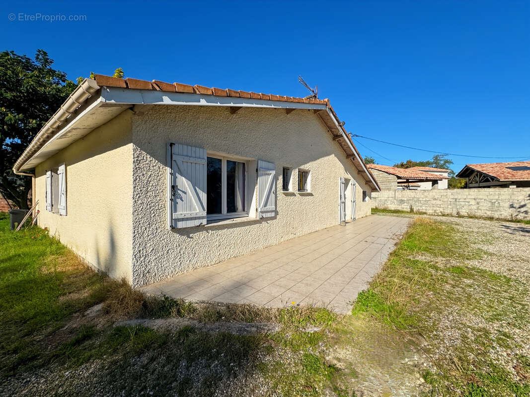 Maison à BLANQUEFORT