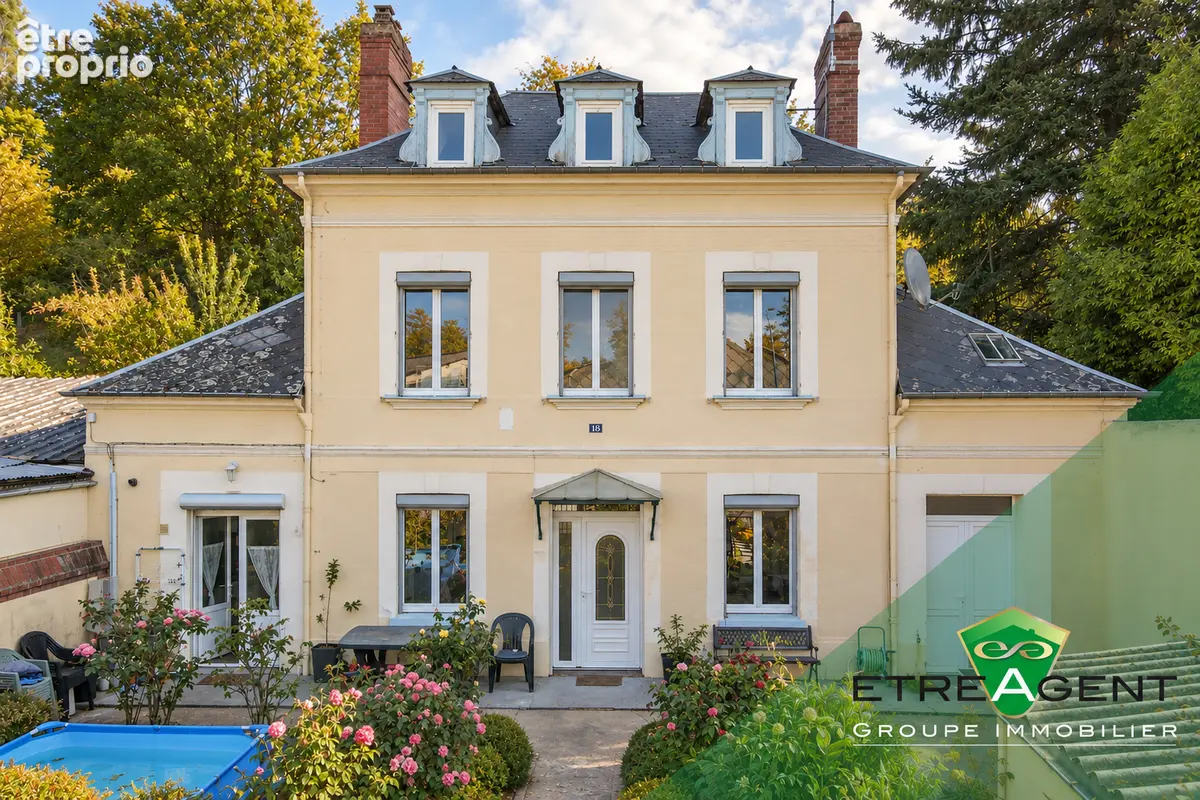 Maison BERNAY - 110 m² - 4 chambres - photo 1