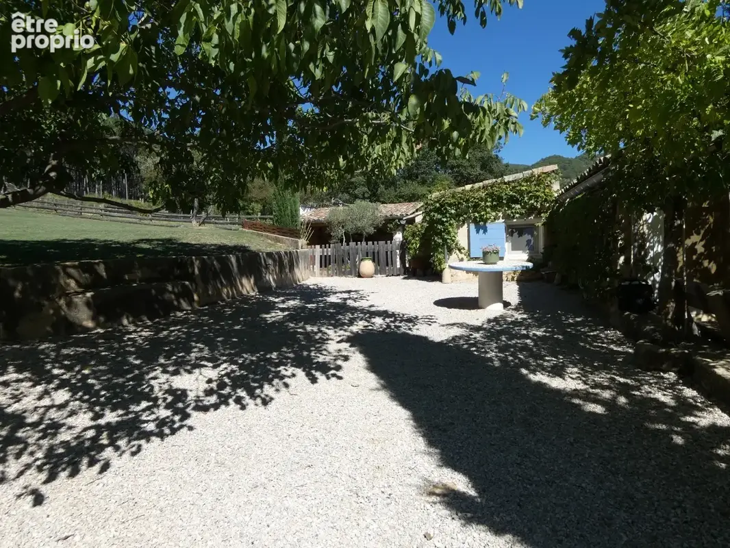 Volonne – propriété d’exception 3,5 ha – 3 habitations – piscine chauffée – vue montagnes - photo 14