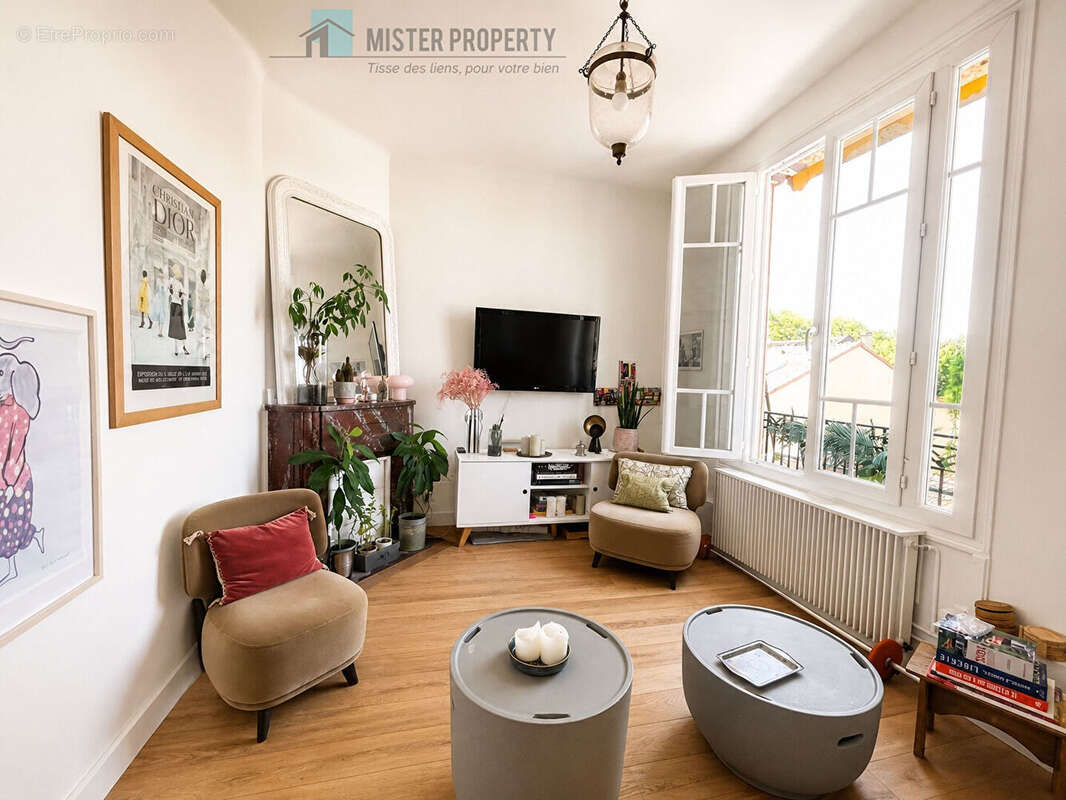 Appartement à NANTERRE