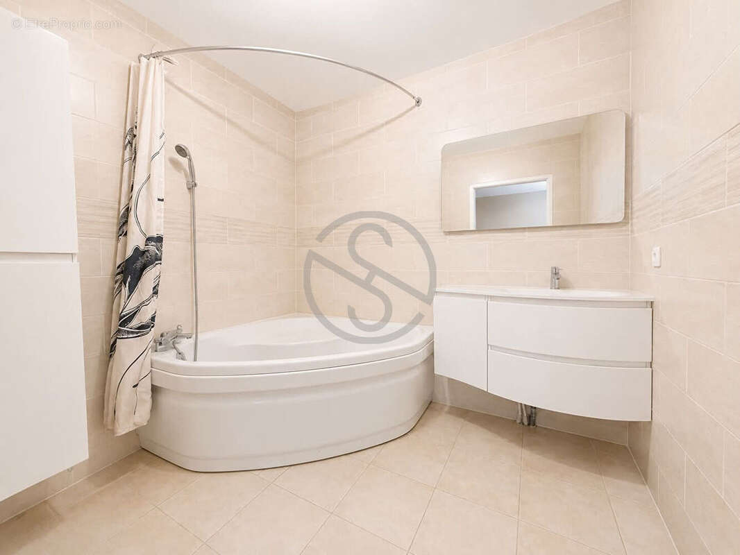 Appartement à BOURGOIN-JALLIEU