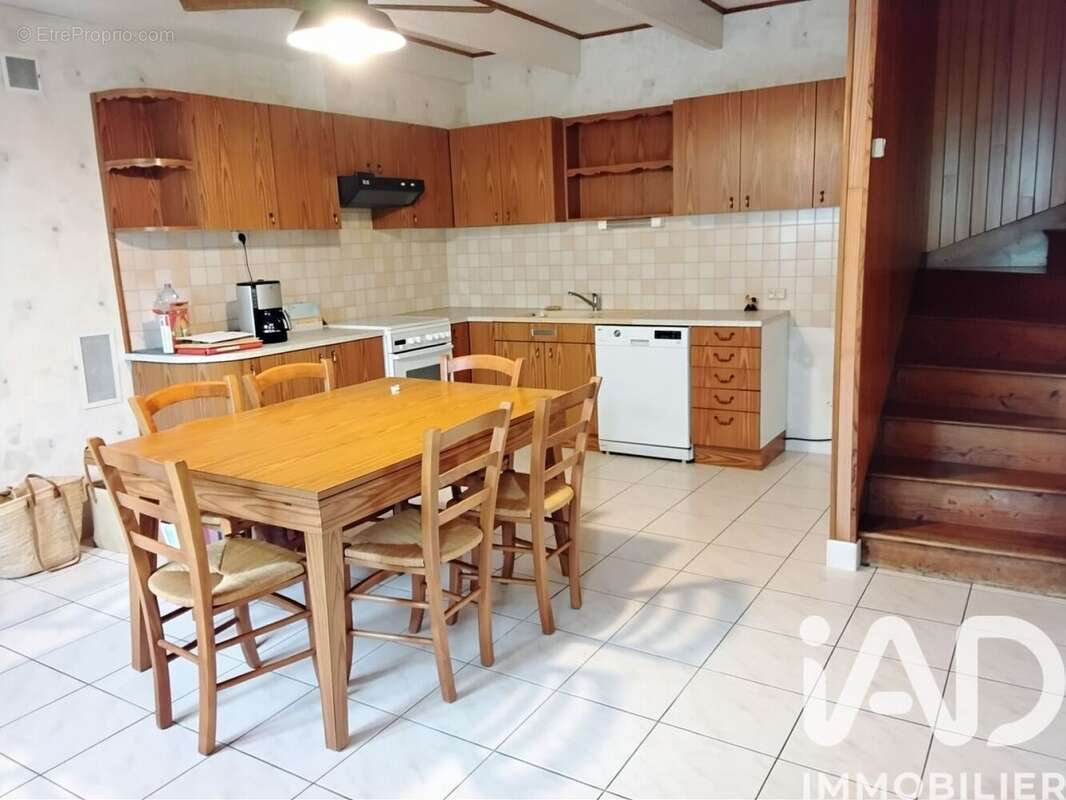 Photo 6 - Maison à PLOUNEVEZ-LOCHRIST