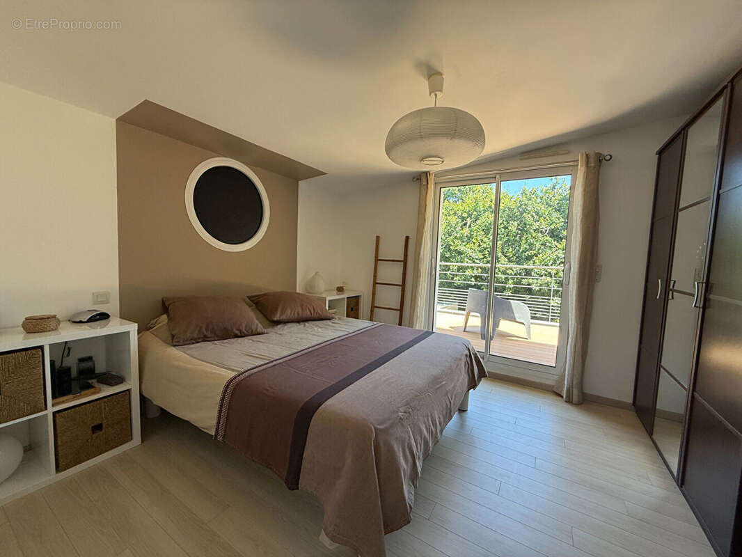 Maison à LE RELECQ-KERHUON