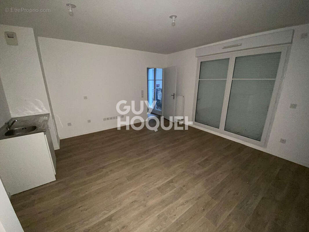 Appartement à LE BLANC-MESNIL