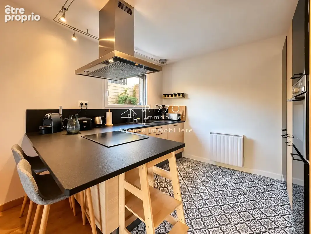 Annecy-le-vieux   charmante maison familiale, 4 chambres, jardin et terrasse - photo 6