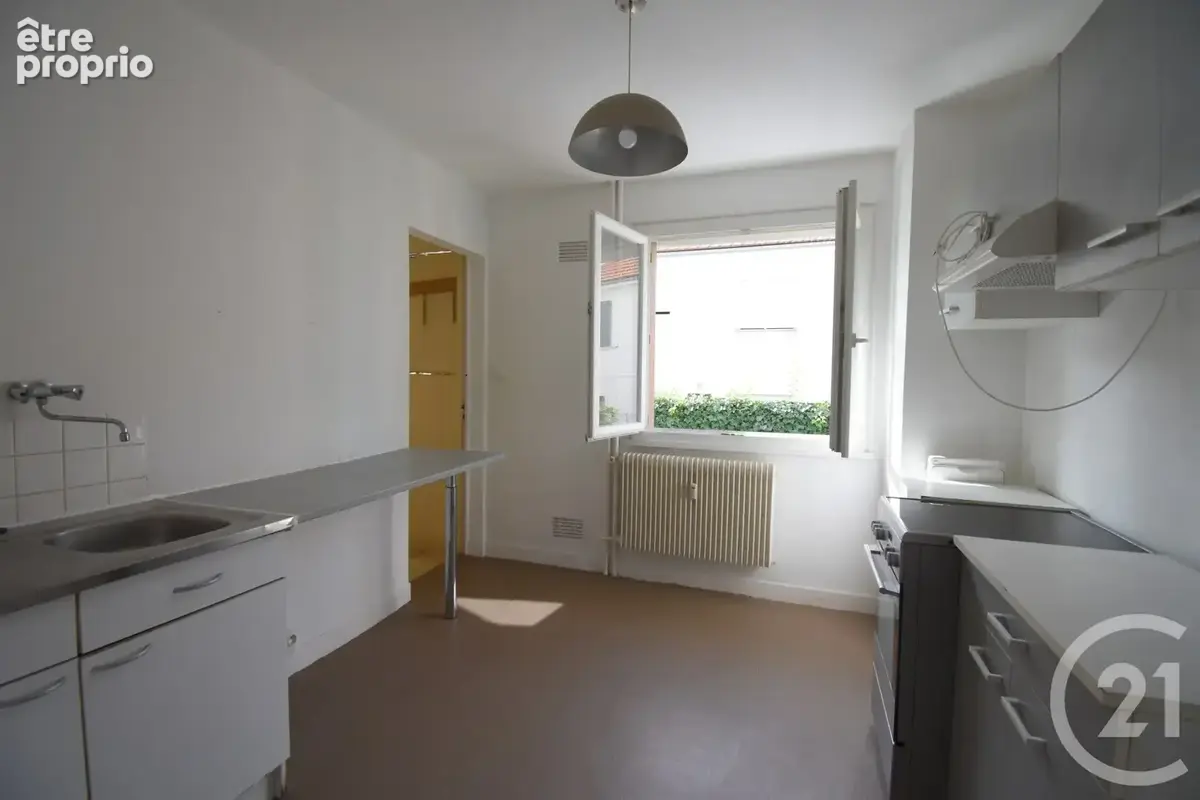 Appartement 3 pièces 58 m² à vendre à Cusset (03300) - photo 2