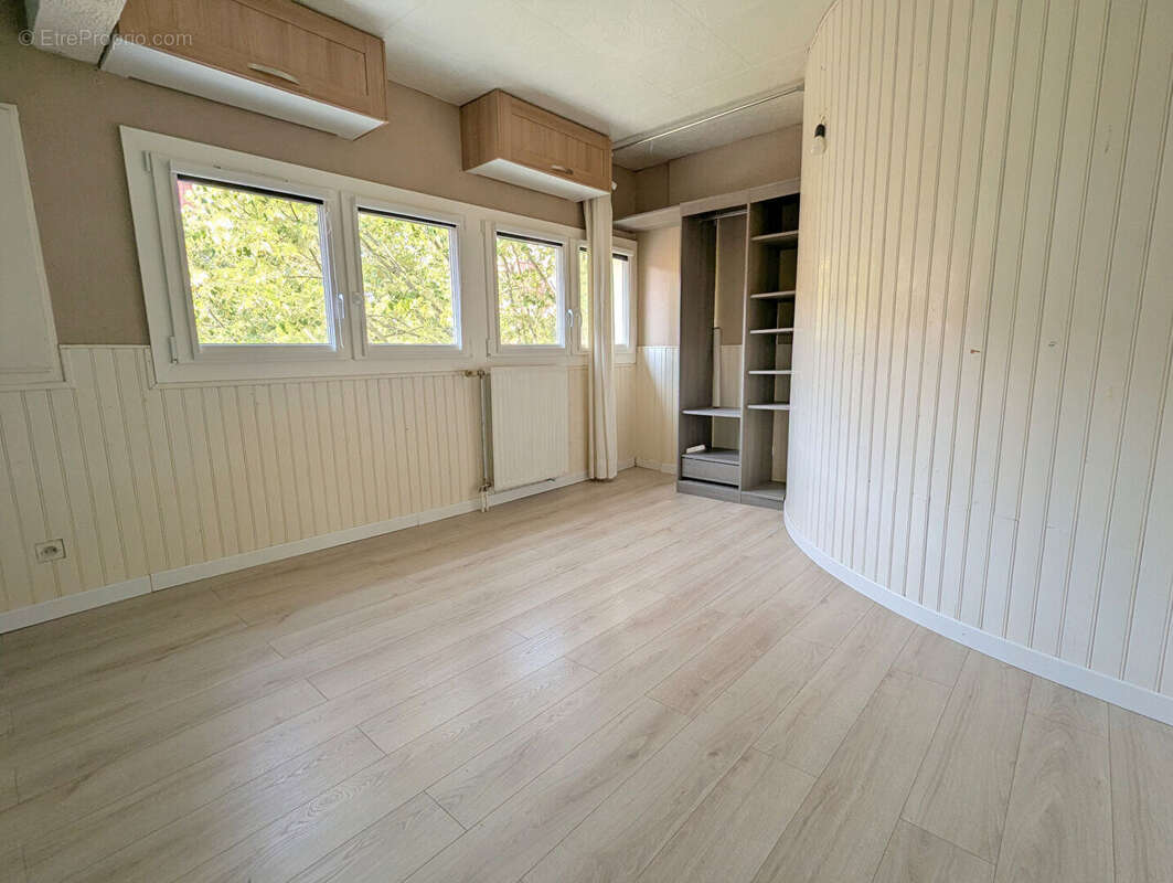 Appartement à GUYANCOURT