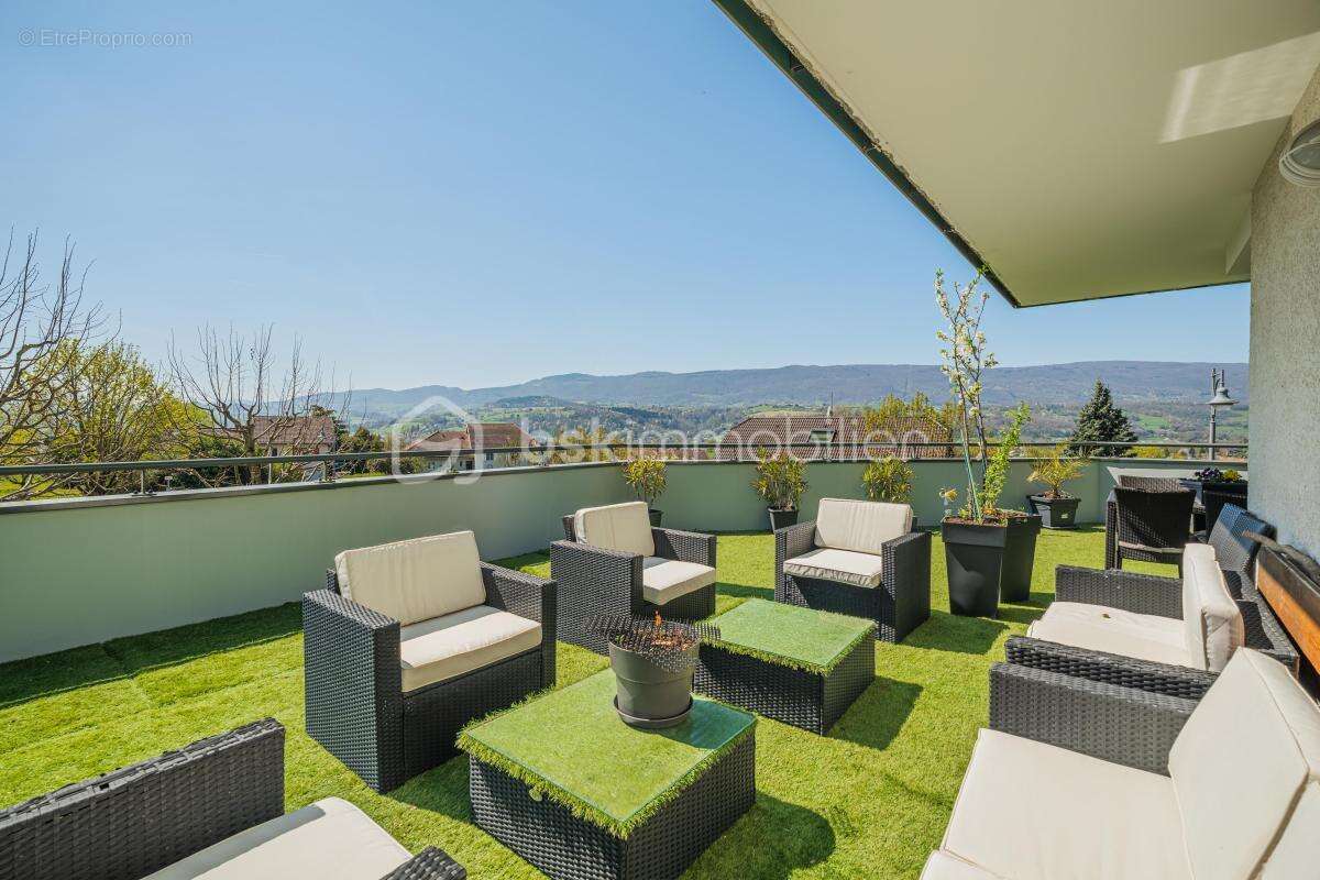 Appartement à SALES