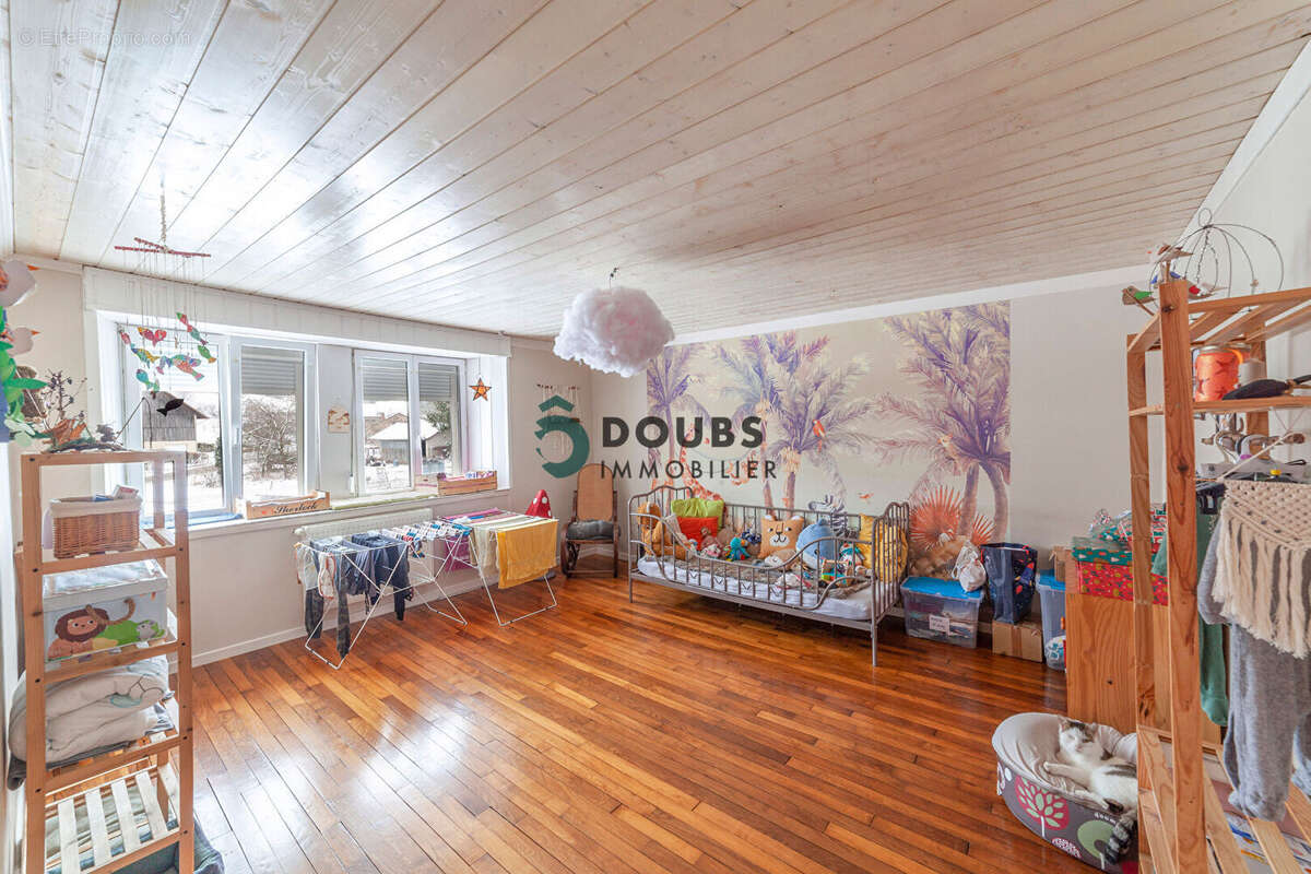 Appartement à FERRIERES-LE-LAC