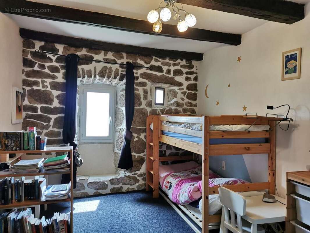   - Maison à VALS-LES-BAINS