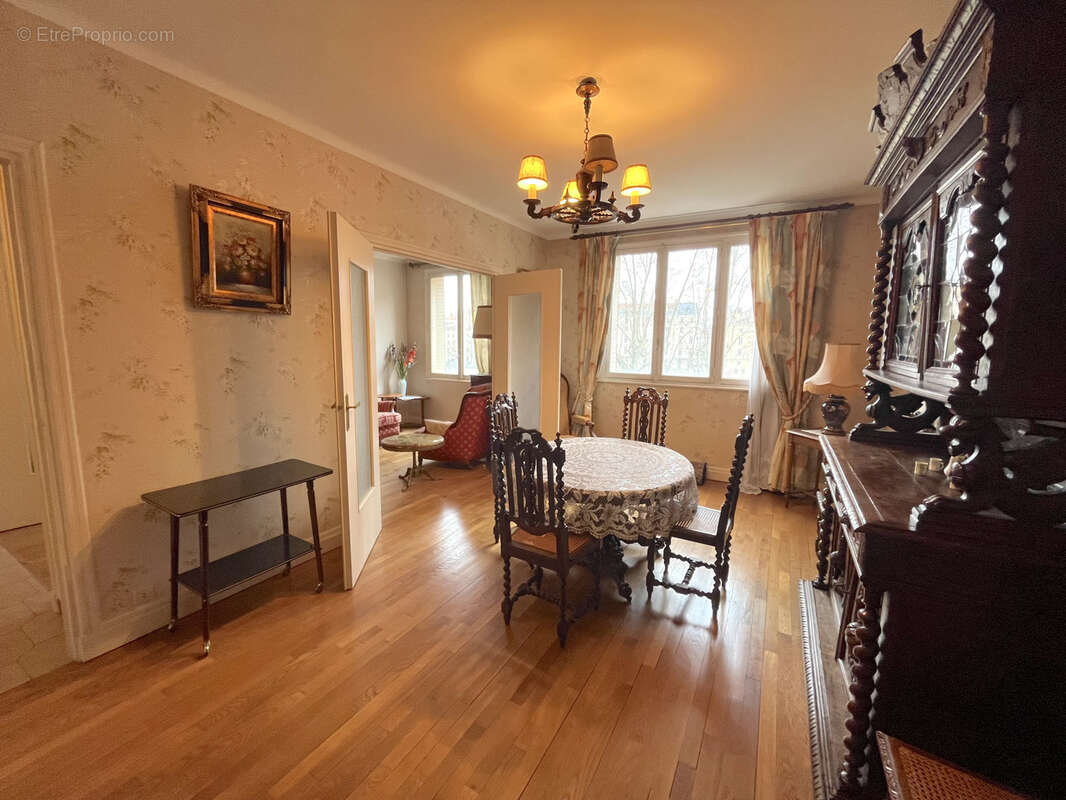 Appartement à LYON-5E