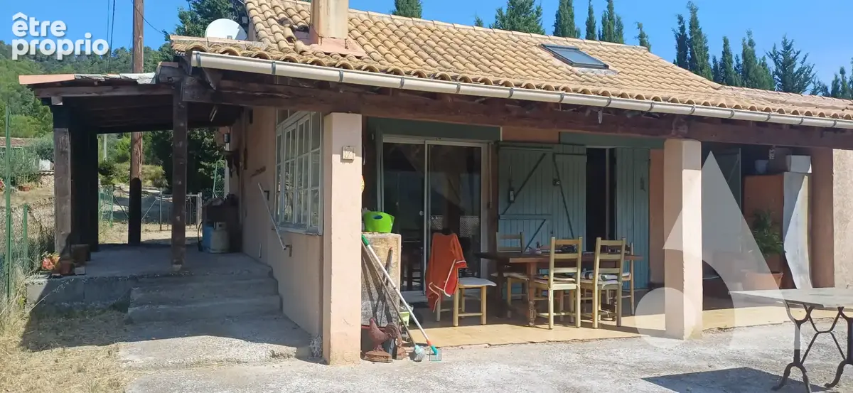 Maison de plain pied , 7 pièces de 156 m²  sur SALERNES avec garages et piscine - photo 8