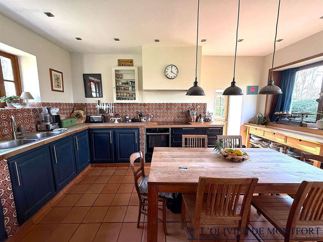 Maison à MONTFORT-L'AMAURY