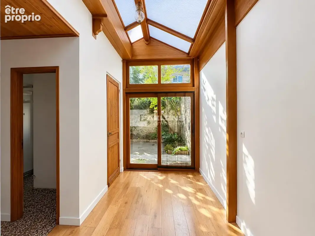 Maison 5 pièces 193 m² à vendre à Lille (59000) - photo 4