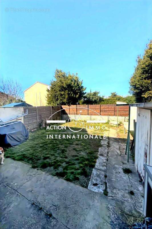 Maison à SAINT-MARTIN-DE-CRAU