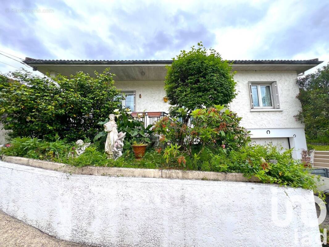 Photo 1 - Maison à CASTILLON-LA-BATAILLE