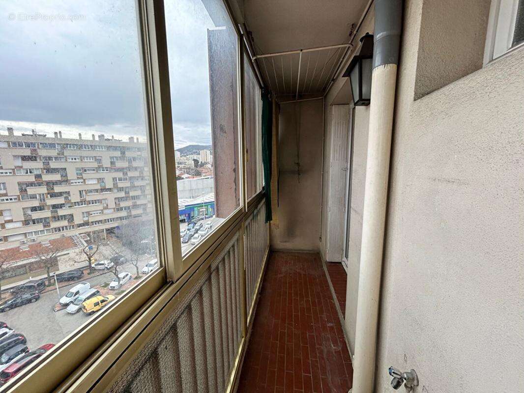 Marseille 9  dromel  type  3 /4  de 70 m2 au 7 ieme etage - photo 11