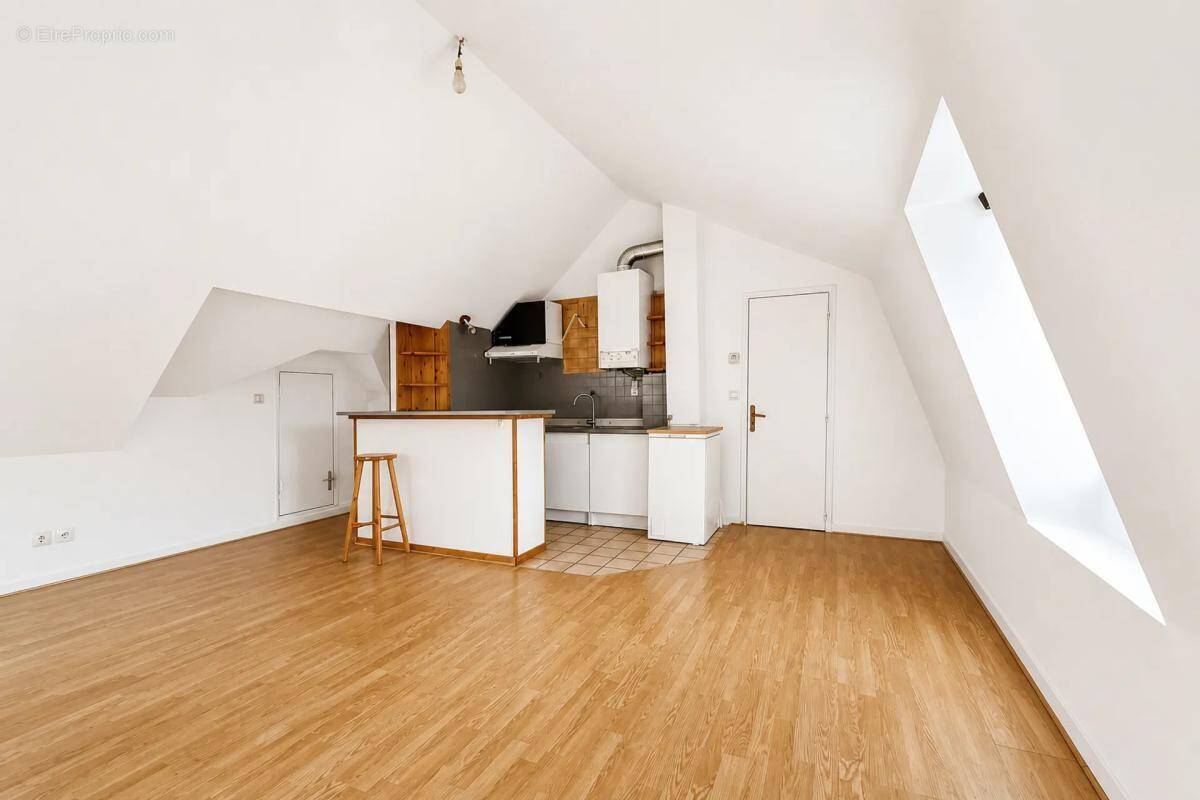 Appartement à CHARS