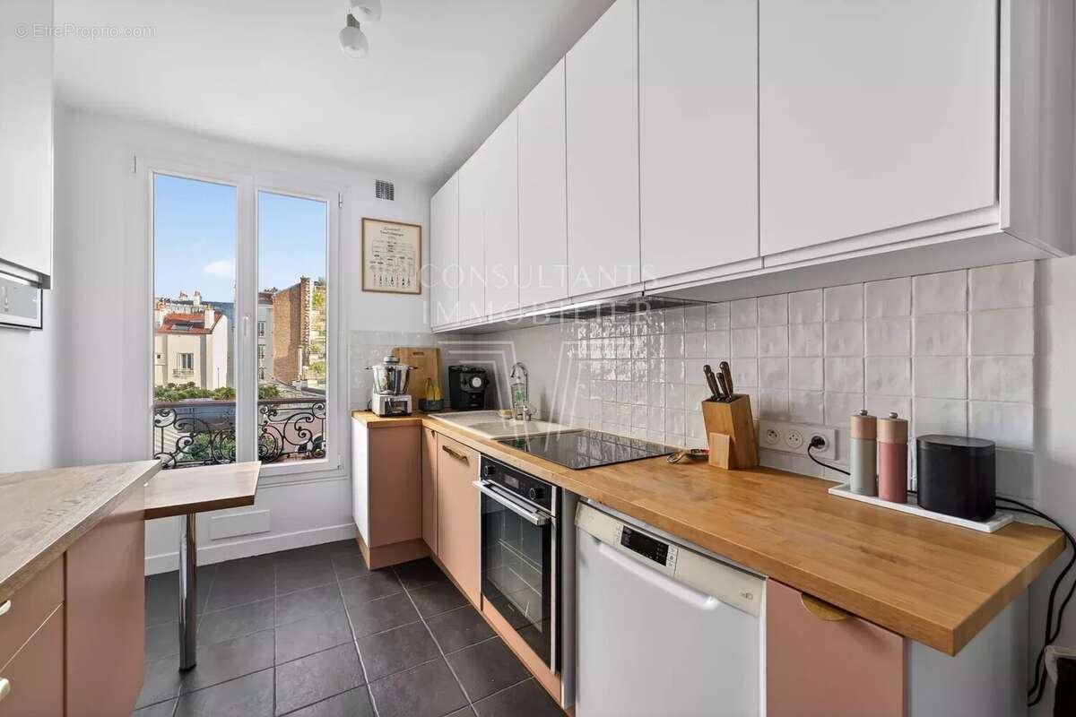 Appartement à LEVALLOIS-PERRET